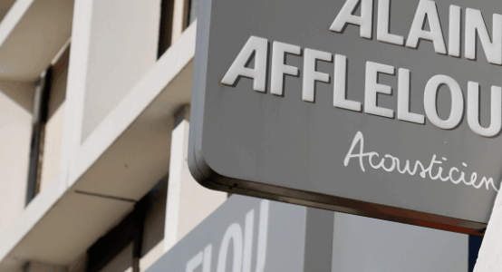 Enseigne drapeau lumineuse